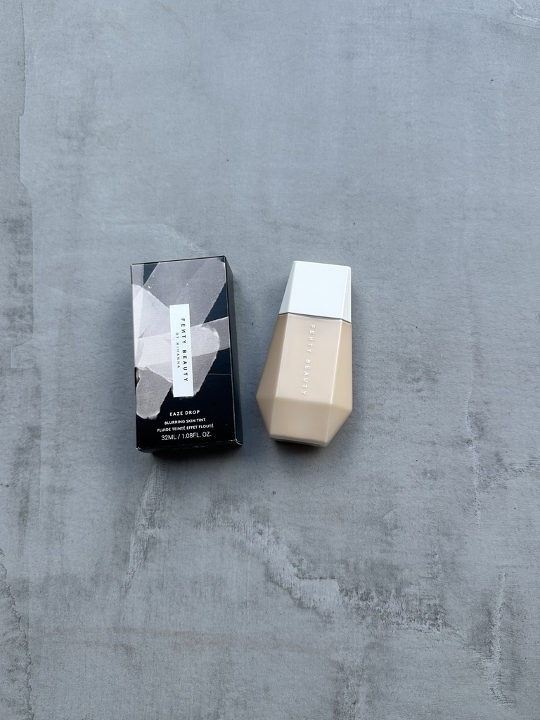 Fenty Beauty Eaze Drop Blurring Skin Tint 3