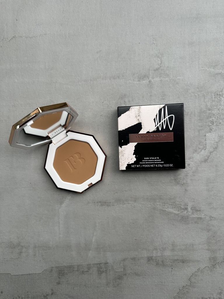 Fenty Beauty Sun Stalkr Instant Warmth Bronzer 03 Private Island