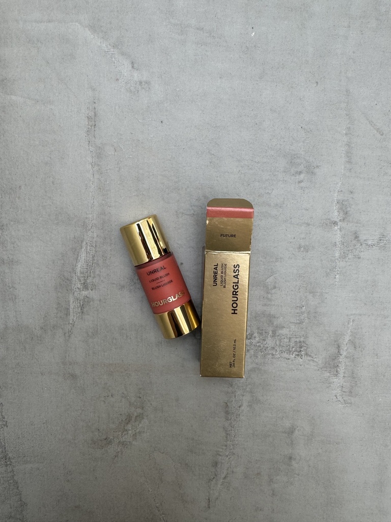 Hourglass Unreal Liquid Blush Future