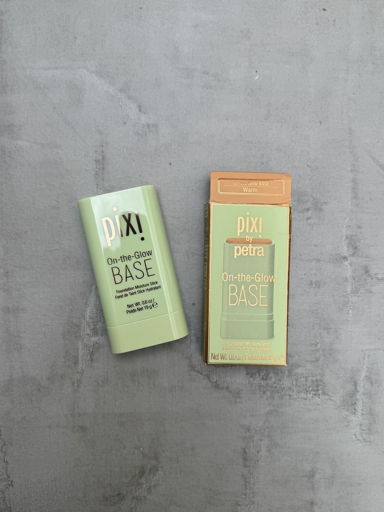 Pixi On The Glow Base Foundation Mositure Stick Warm 19g
