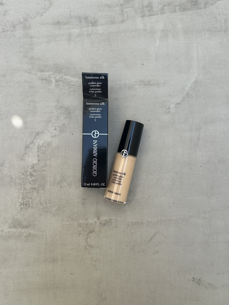 Giorgio Armani Luminous Silk Concealer 2