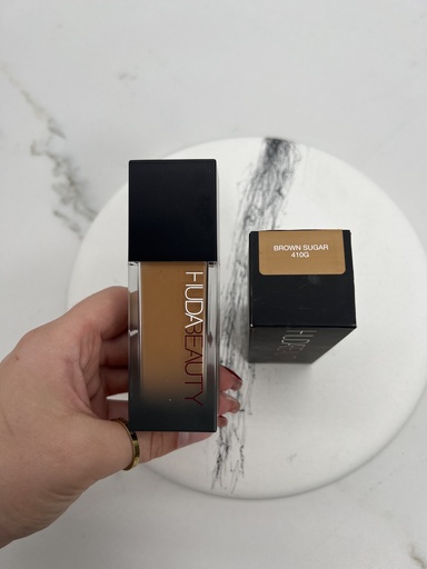 Huda Beauty Faux Filter Foundation Brown Sugar