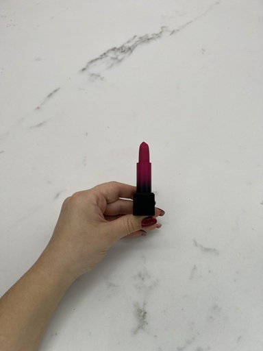 Huda Beauty Power Bullet Matte Lipstick Bachelorettte