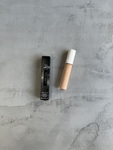 Fenty Pro Filtr Instant Retouch Concealer 220 