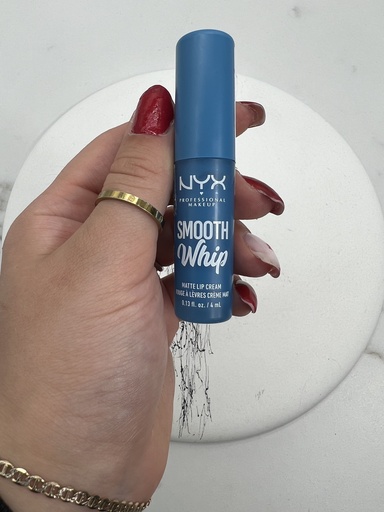 Nyx Smooth Wip Matte Lip Cream Blankie Pa Kuti
