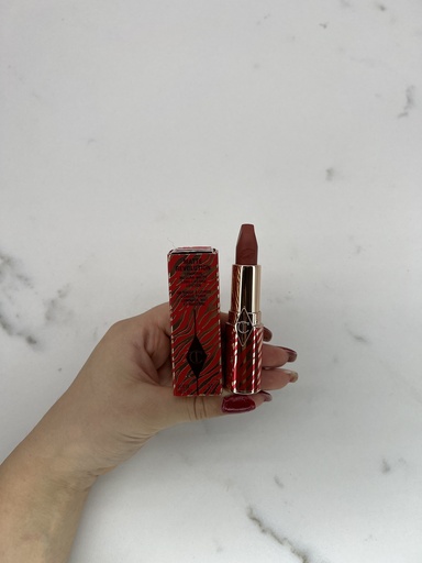 Charlotte Tilbury Matte Revolution Lipstick Only Muse