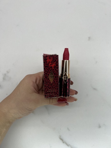 Charlotte Tilbury Hot Lips Lipstick Patsy Red