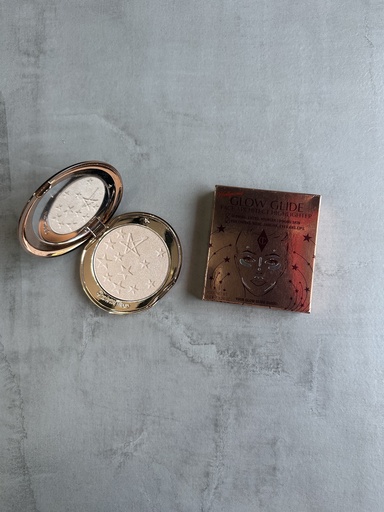 Charlotte Tilbury Glow Glide Face Architect Highlighter Moonlit Glow