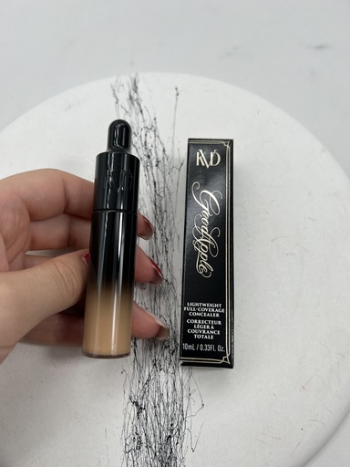 KVD Lightweight Full Coverage Concealer Medium 129