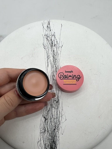 Benefit Boing Brightening Concealer Pa Kuti 02