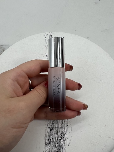 Sensai Total Lipgloss Tester 01