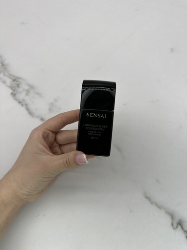 Sensai Luminous Sheer Foundation SPF15 Tester LS203