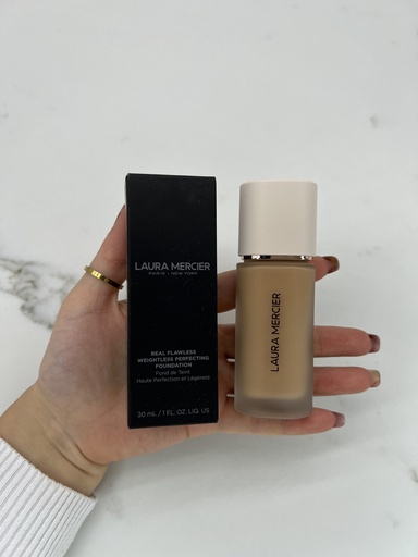 Laura Mercier Real Flawless Weightless Perfecting Foundation 3N2 Camel 