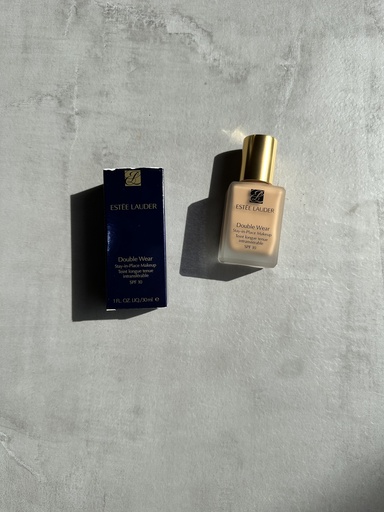 Estée Lauder Double Wear Stay In Place Foundation 3N2