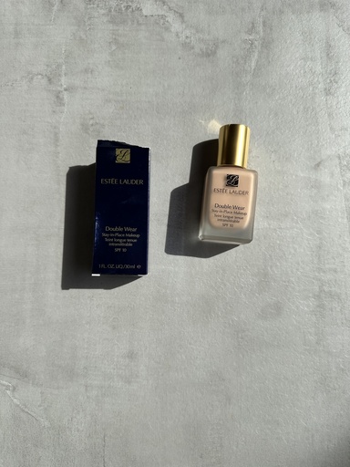 Estée Lauder Double Wear Stay In Place Foundation 3C2