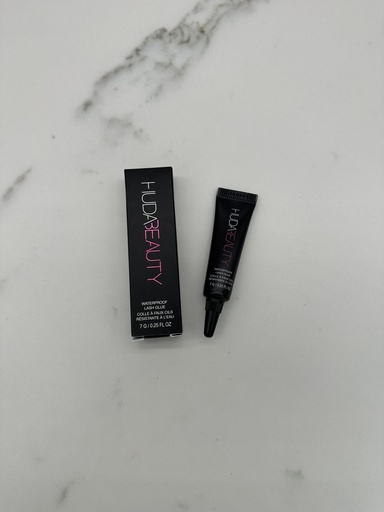 Huda Beauty Waterproof Lash Glue Dark Tone