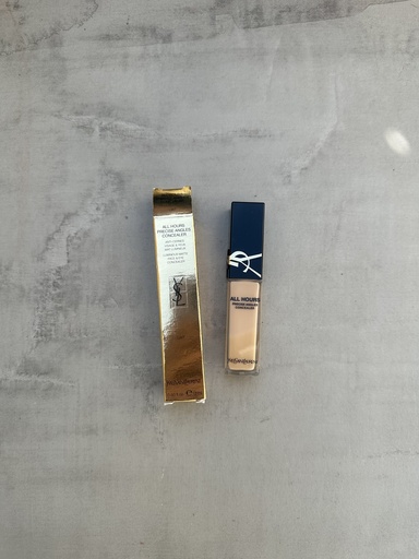 YSL All Hours Precise Angles Concealer LW7