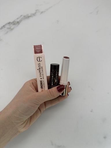 Charlotte Tilbury Hyaluronic Happy Kiss Color Balm Passion Kiss