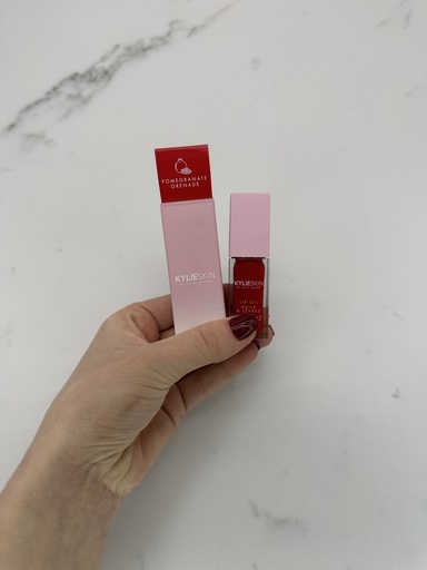 Kylie Skin Lip Oil Pomegranate Grenade