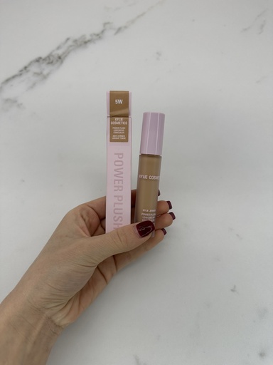 Kylie Cosmetics Power Plush Concealer 5W