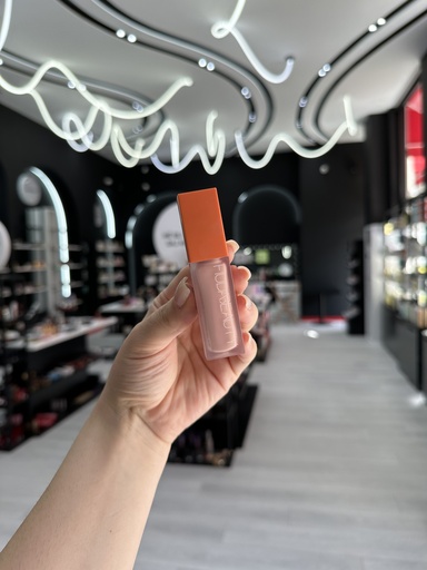 Huda Beauty Faux Filter Concealer Cherry Blossom Pa Kuti
