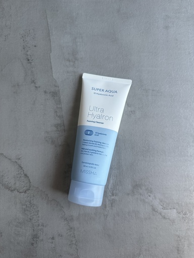 Missha SUPER AQUA ULTRA HYALRON FOAMING CLEANSER 200ML
