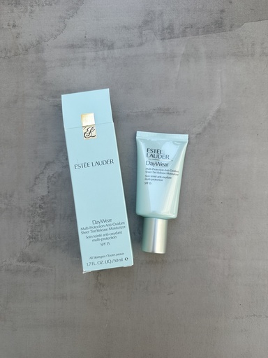 Estee Lauder Day Wear Multi Protection Anti Oxidant Sheer Tint Moisturizer Spf 15 50ml