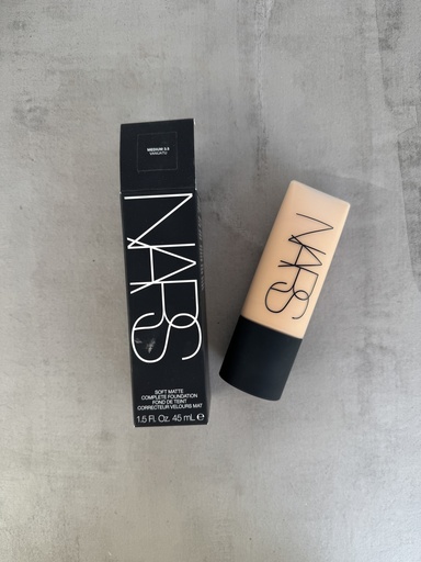 Nars Soft Matte Complete Foundation Vanuatu