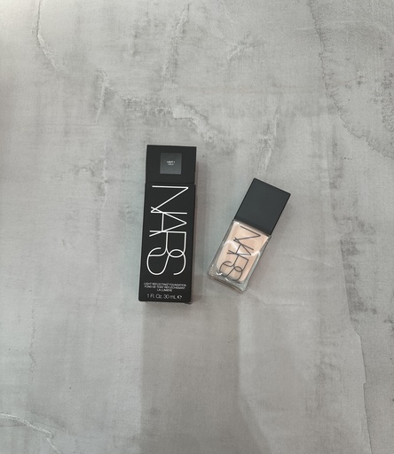 Nars Light Reflecting Foundation Oslo
