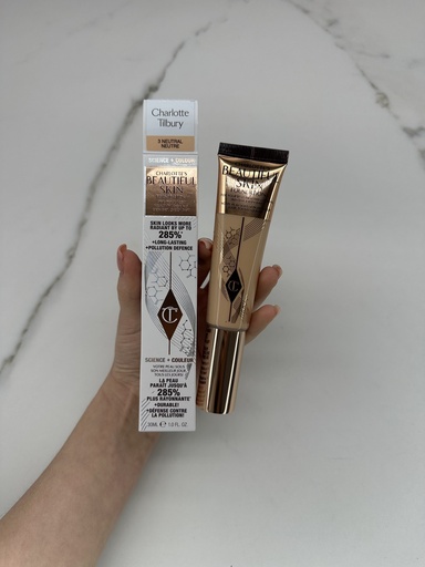 Charlotte Tilbury Beautiful Skin Foundation 3 Neutral