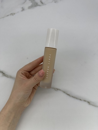 Fenty Beauty Pro Filt'r Soft Matte Foundation Pa Kuti 210