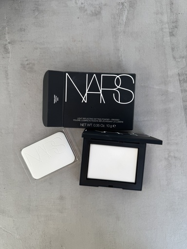 Nars Light Reflecting Loose Setting Powder Translucent Crystal 
