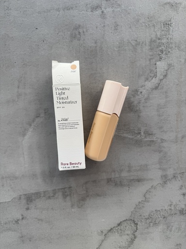 Rare Beauty Positive Light Tinted Moisturizer 26W