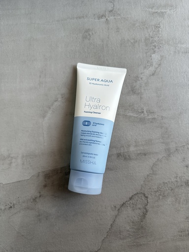Missha Aqua Ultra Hyalron Foaming Cleanser 200ml