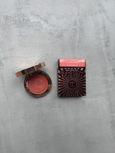 Charlotte Tilbury Island Glow Lip And Cheek Weightless Cream Lip Blush Tint Beach Peach Glow