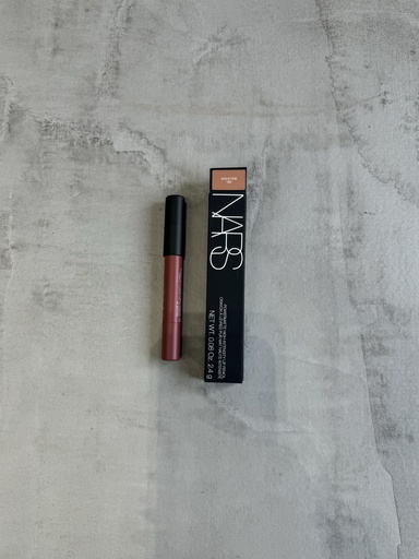Nars  Powermatte High-Intensity Lip Pencil Walkyrie
