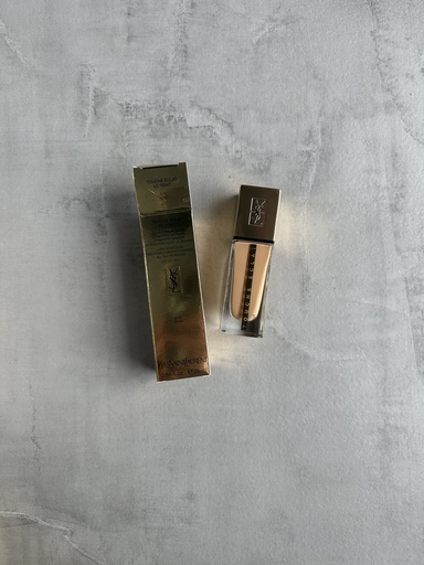 Ysl Touche Eclat Long Wear Glow Foundation SPF22 B40 Sand