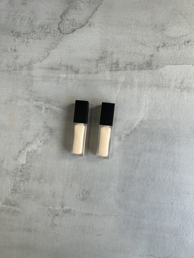 Huda Beauty Faux Filter Concealer Nougat 2.5G Pa kuti 