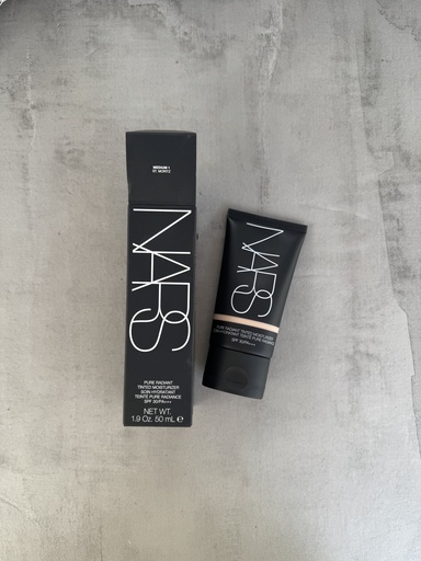 Nars Pure Radiant Tinted Moiturizer SPF30 ST.Moritz
