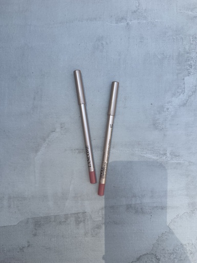 Lancome Idole Lip Shaper Creamy Matte Lip Liner 30 Lisa's Coral Glow 