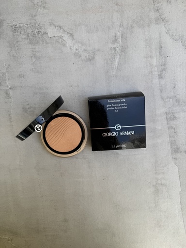 Giorgio Armani Luminous Silk Glow Fusion Powder 5.5