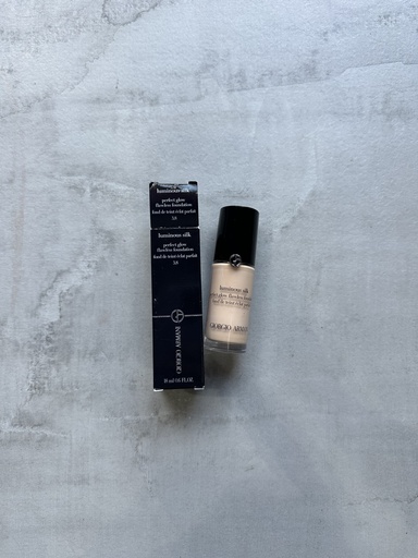 Giorgio Armani Luminous Silk Perfect Glow Flawless Foundation 3.8 18ml