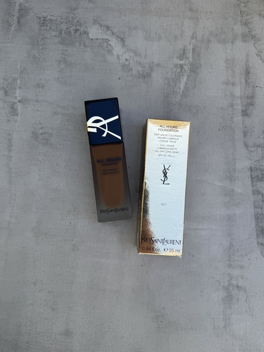 YSL All Hours Foundation DC7