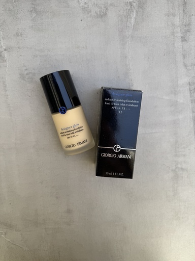 Giorgio Armani Designer Glow Foundation Spf 15 1.5