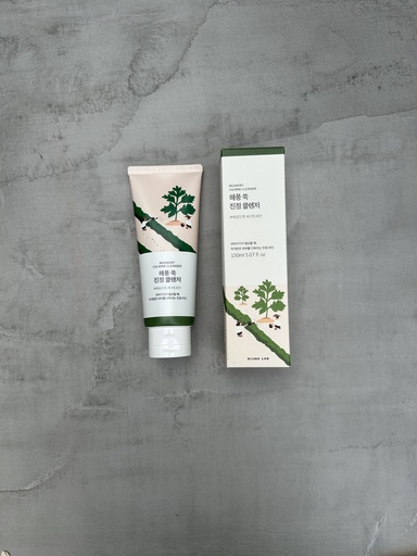 Roundlab Mugwort Calming Cleanser 150ml