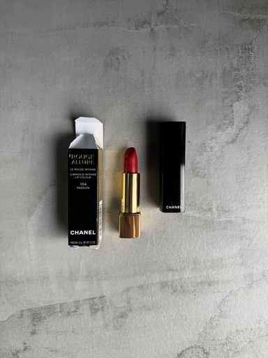 Chanel Rouge Allure 104 Passion