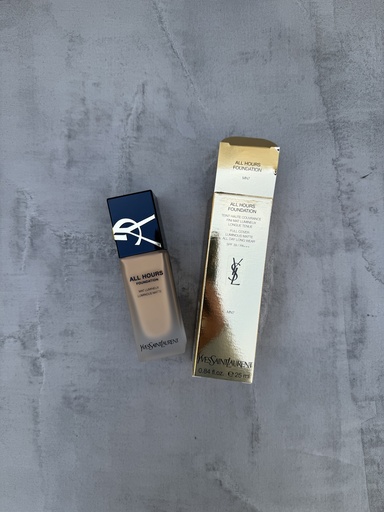 YSL All Hours Foundation MN7 SPF39
