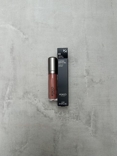  Kiko Milano Lasting Matte Veil Liquid Lip Colour 03