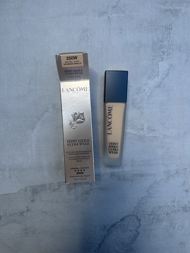 Lancome Teint Idole Ultra Wear Long Wear Foundation Spf 35 250W