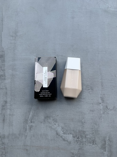 Fenty Beauty Eaze Drop Blurring Skin Tint 2